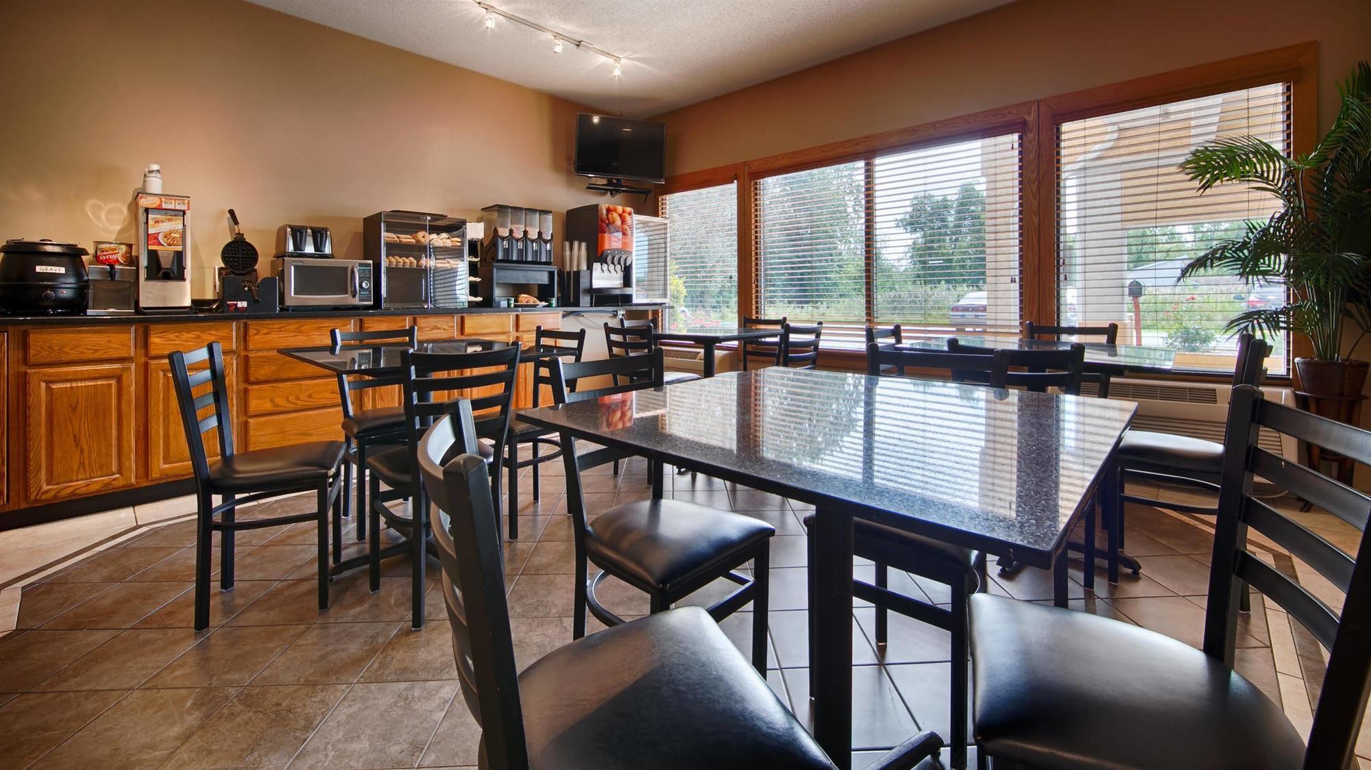 Best Western Crossroads Inn Schererville Ngoại thất bức ảnh